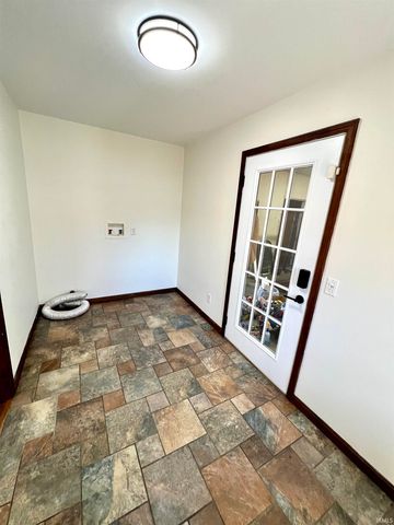 204 W Depot Street, Bruceville, IN 47516