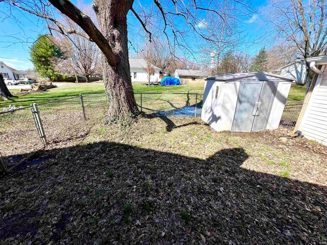 204 W Depot Street, Bruceville, IN 47516