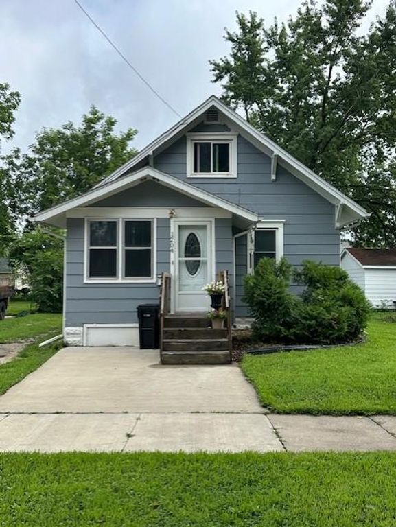 1204 7th Avenue NW, Austin, MN 55912