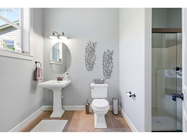22814 Sw COWLITZ Dr, Tualatin, OR 97062