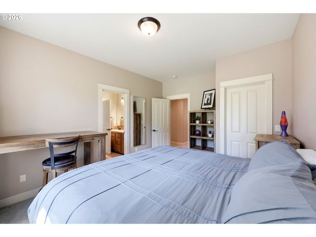 22814 Sw COWLITZ Dr, Tualatin, OR 97062