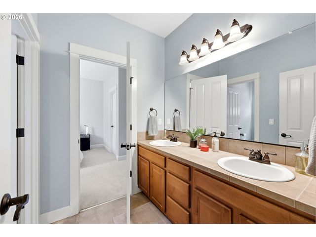 22814 Sw COWLITZ Dr, Tualatin, OR 97062