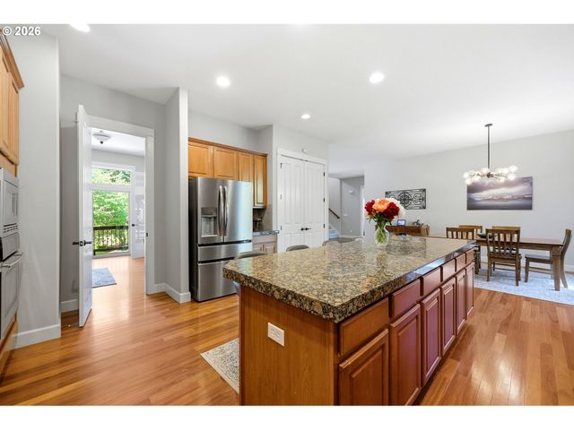 22814 Sw COWLITZ Dr, Tualatin, OR 97062