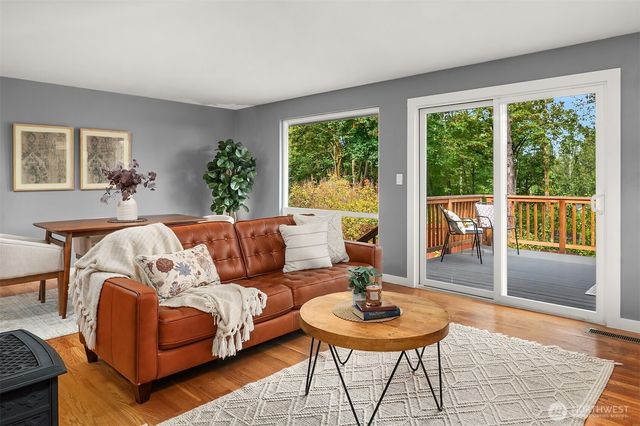 3608 NE 103rd Street, Seattle, WA 98125