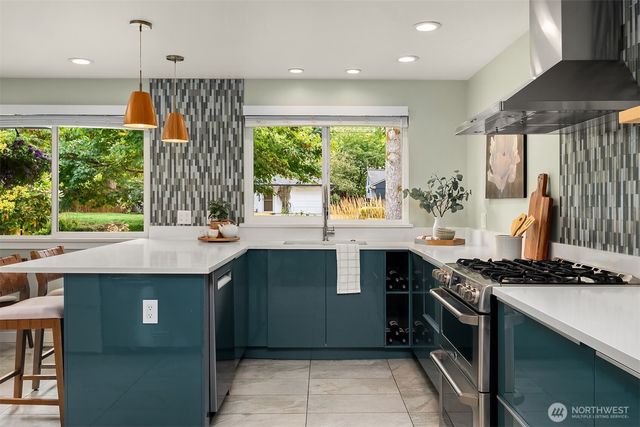 3608 NE 103rd Street, Seattle, WA 98125