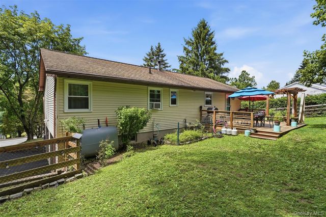 35 Beverly Drive, Warwick, NY 10990