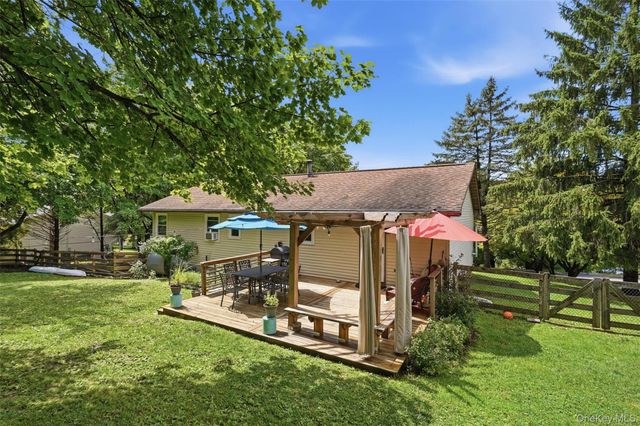 35 Beverly Drive, Warwick, NY 10990