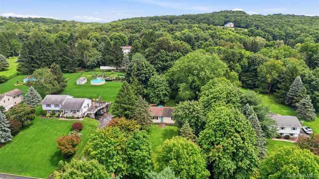 35 Beverly Drive, Warwick, NY 10990