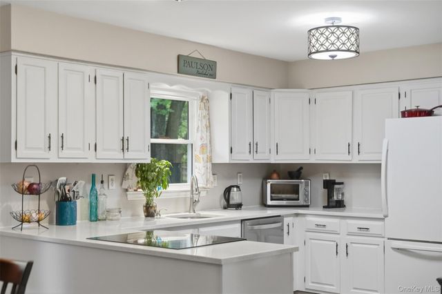 35 Beverly Drive, Warwick, NY 10990