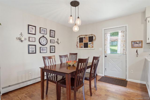 35 Beverly Drive, Warwick, NY 10990