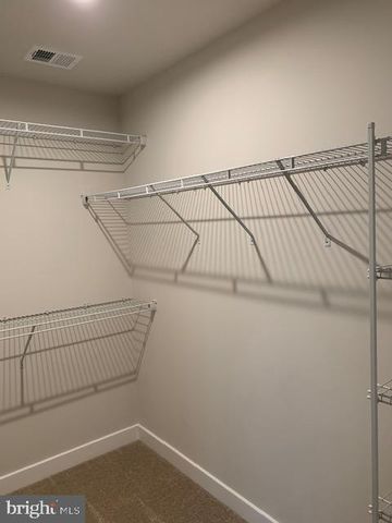 1926 SPEARFISH CT, Newark, DE 19702