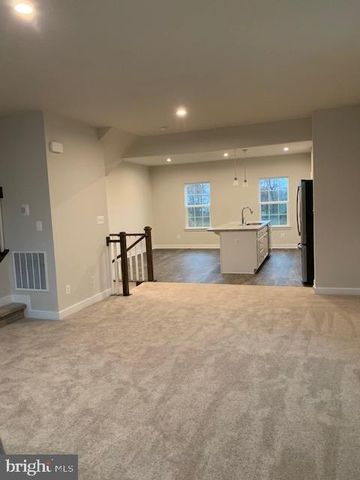 1926 SPEARFISH CT, Newark, DE 19702