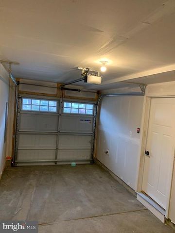 1926 SPEARFISH CT, Newark, DE 19702