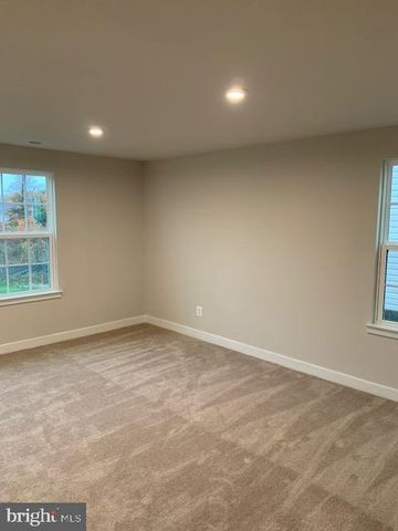 1926 SPEARFISH CT, Newark, DE 19702