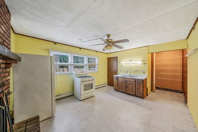 120 Rustic Road, Port Jefferson, NY 11777