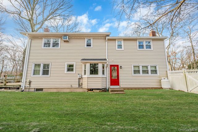 120 Rustic Road, Port Jefferson, NY 11777