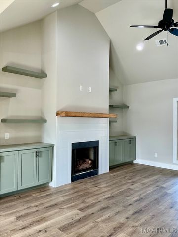 638 Chanlee Drive, Deatsville, AL 36022