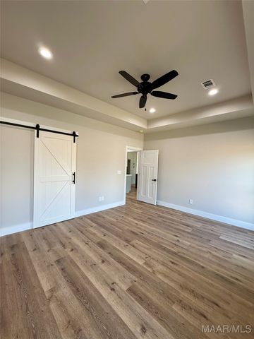 638 Chanlee Drive, Deatsville, AL 36022