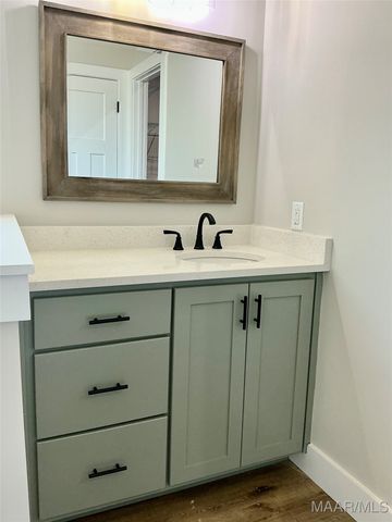 638 Chanlee Drive, Deatsville, AL 36022