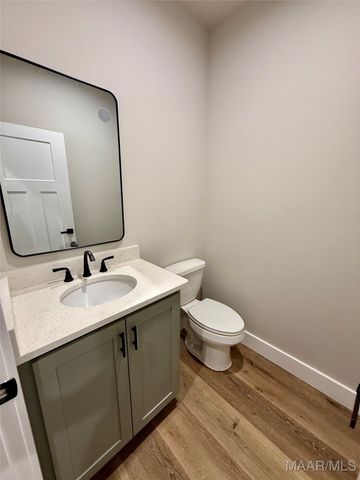 638 Chanlee Drive, Deatsville, AL 36022