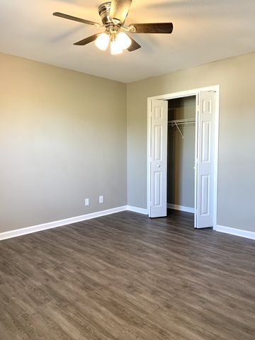 604 Cory Dr, Clarksville, TN 37040
