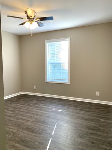 604 Cory Dr, Clarksville, TN 37040