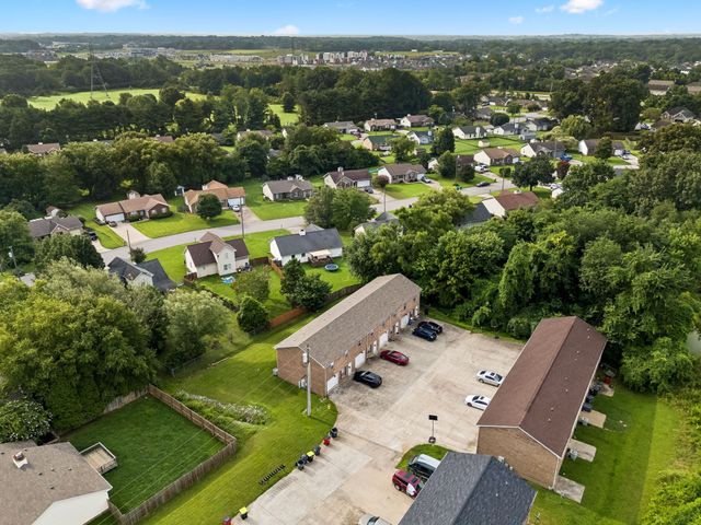604 Cory Dr, Clarksville, TN 37040
