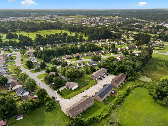 604 Cory Dr, Clarksville, TN 37040