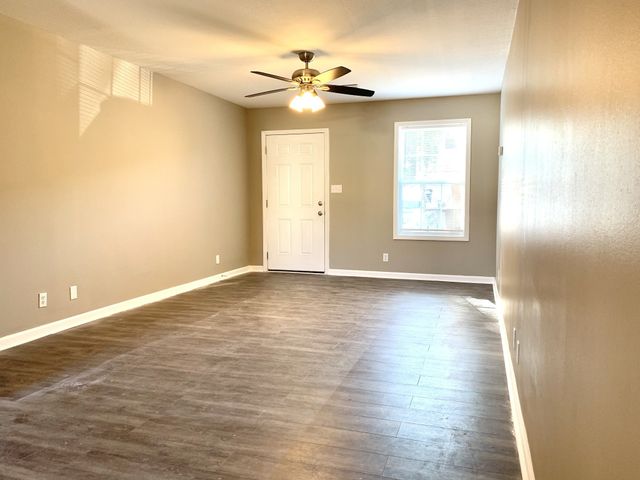 604 Cory Dr, Clarksville, TN 37040
