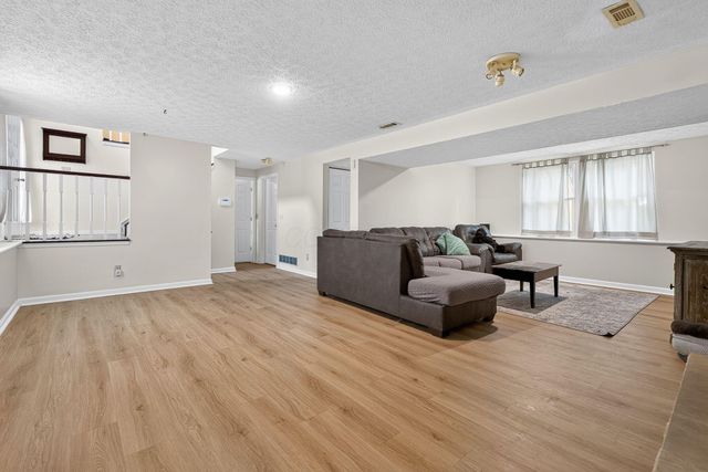 642 Lawson Drive, Westerville, OH 43081