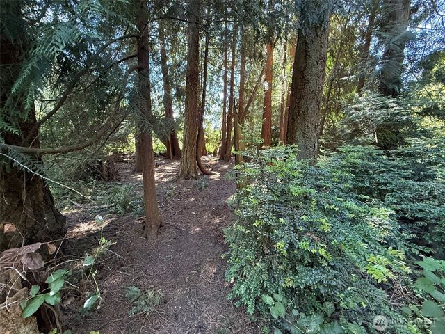 5860 Fish Road, Freeland, WA 98249