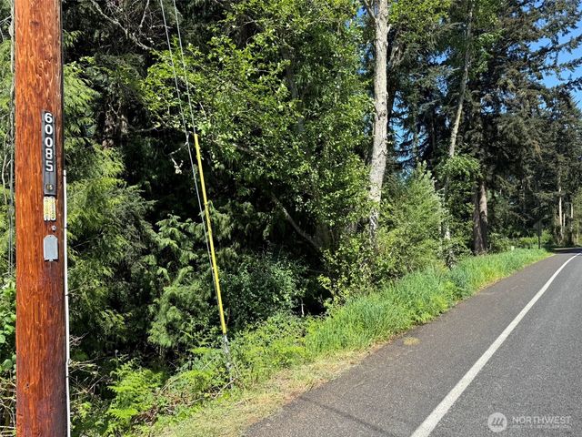 5860 Fish Road, Freeland, WA 98249