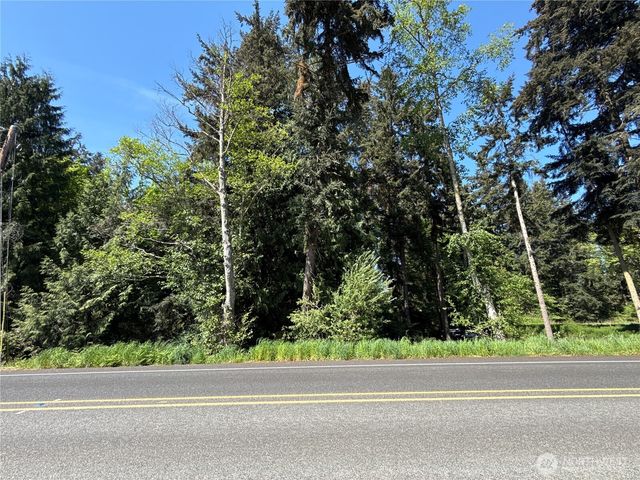 5860 Fish Road, Freeland, WA 98249