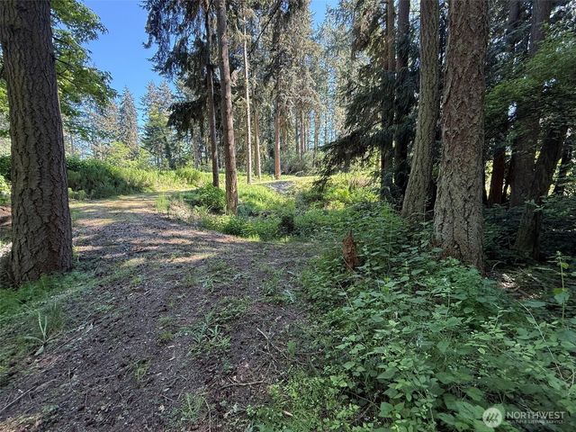 5860 Fish Road, Freeland, WA 98249