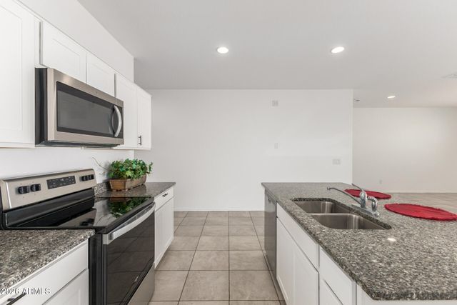 1180 W Paradise Way, Casa Grande, AZ 85122