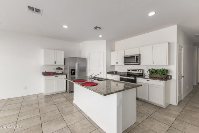 1180 W Paradise Way, Casa Grande, AZ 85122