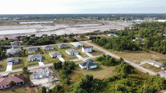 728 Cahn St E, Lehigh Acres, FL 33974