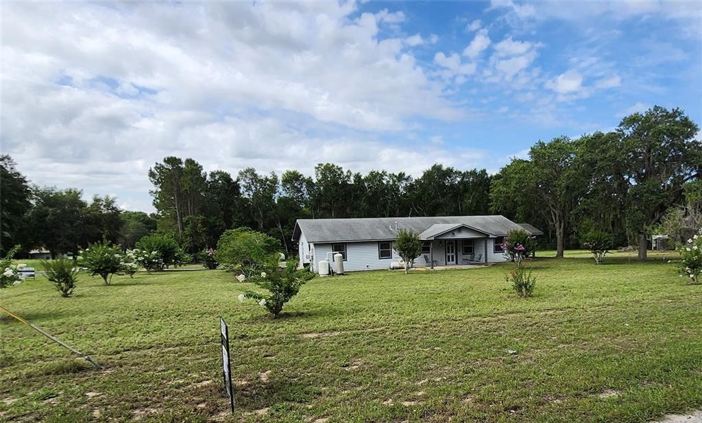 13208 MASSACHUSETTS AVENUE, Astatula, FL 34705