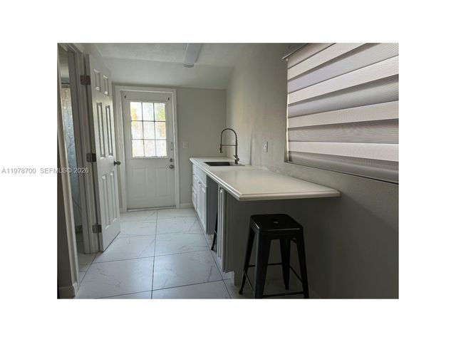 3644 NW 12th St, Miami, FL 33125