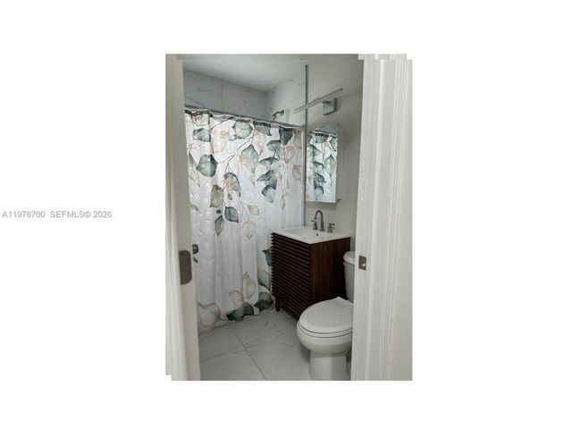 3644 NW 12th St, Miami, FL 33125