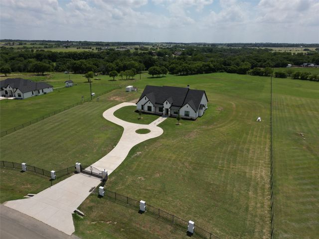 4790 Austin Circle, Sanger, TX 76266