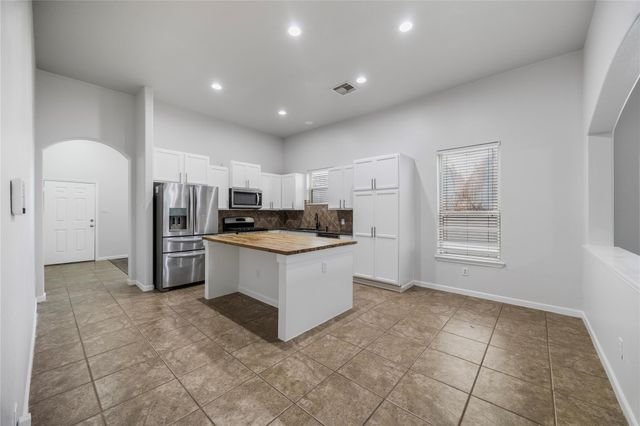 13211 Davenport Hills Lane, Humble, TX 77346