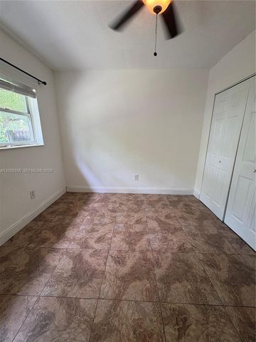 410 Pinecrest Dr 2 2, Miami Springs, FL 33166