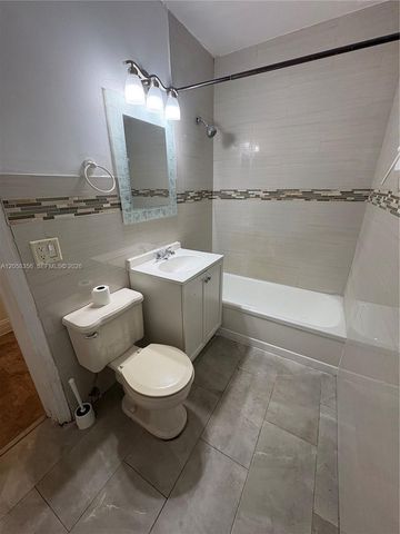 410 Pinecrest Dr 2 2, Miami Springs, FL 33166