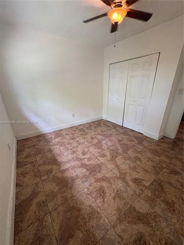 410 Pinecrest Dr 2 2, Miami Springs, FL 33166