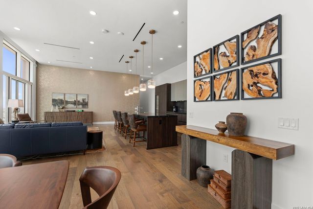 123 Lexington Ave Apt 1703, San Antonio, TX 78205