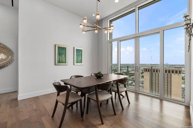 123 Lexington Ave Apt 1703, San Antonio, TX 78205