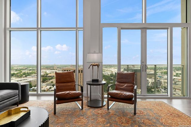 123 Lexington Ave Apt 1703, San Antonio, TX 78205