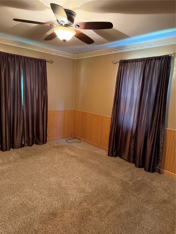 344 SW 28th Avenue, Cedar Rapids, IA 52404