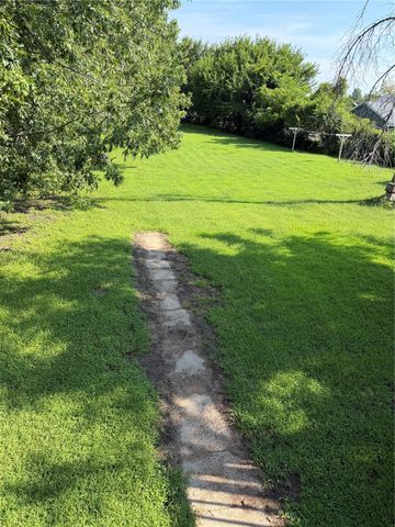 344 SW 28th Avenue, Cedar Rapids, IA 52404